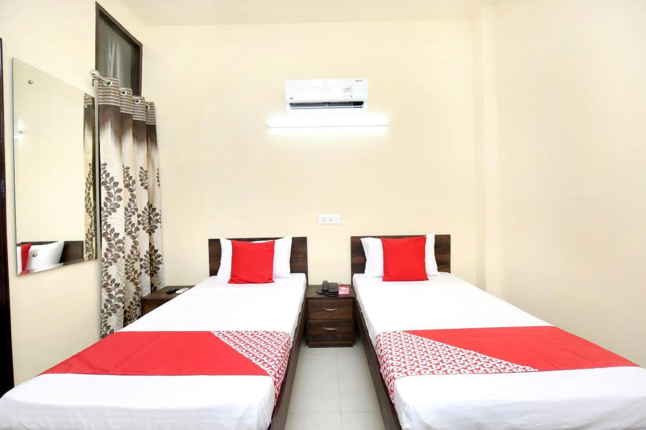 Oyo 16126 Aanantham Otel Ludhiana Dış mekan fotoğraf