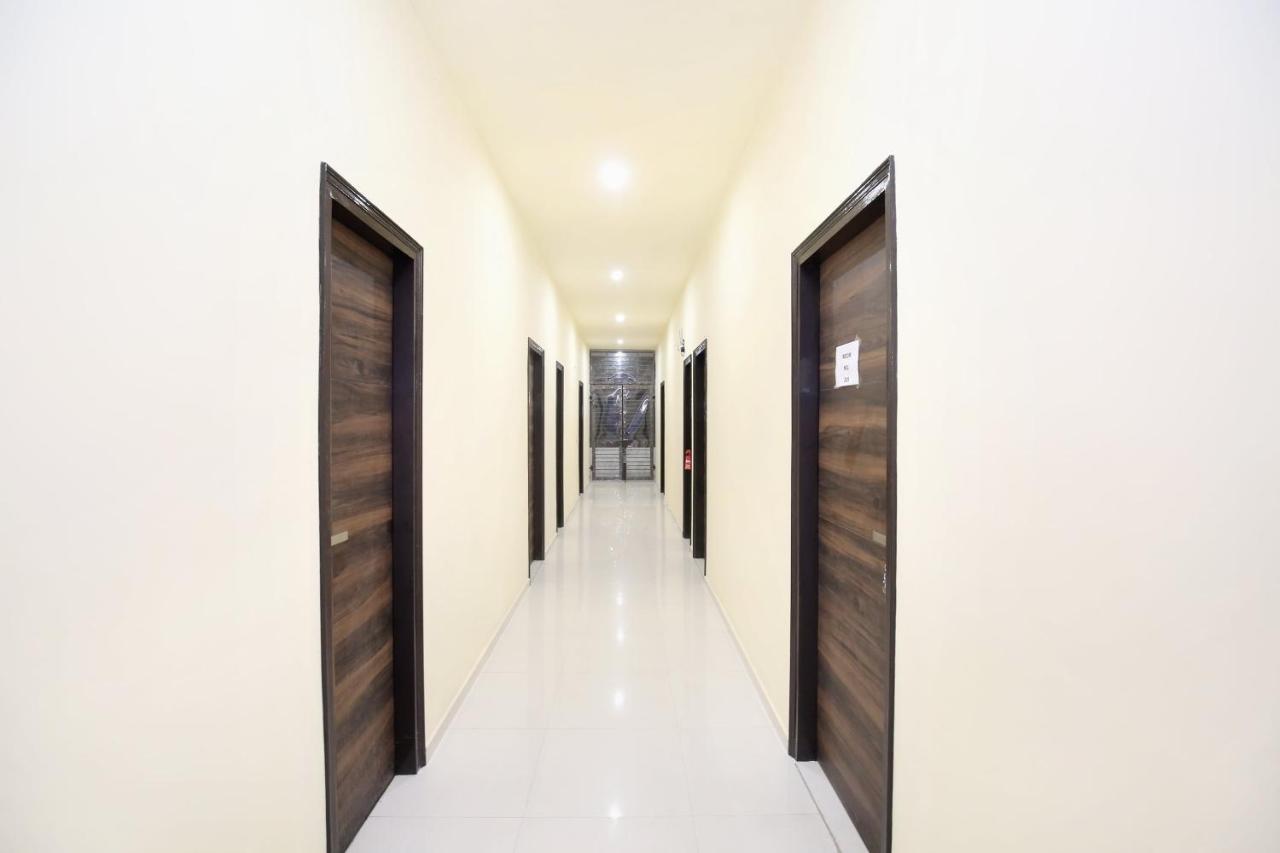 Oyo 16126 Aanantham Otel Ludhiana Dış mekan fotoğraf