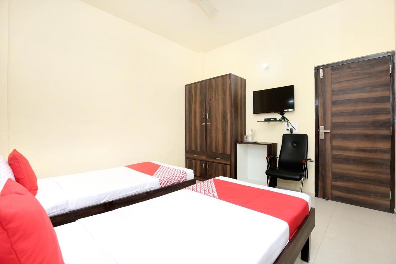 Oyo 16126 Aanantham Otel Ludhiana Dış mekan fotoğraf